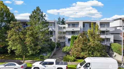 2125 California Ave SW #302, Seattle, WA 98116