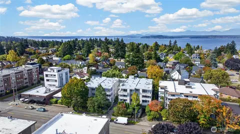 2125 California Ave SW #302, Seattle, WA 98116