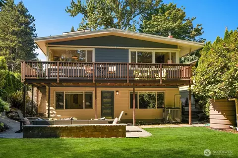 1714 NE Brockman Pl, Seattle, WA 98125