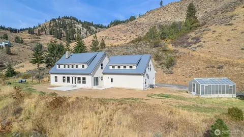 9375 N Fork Rd, Cashmere, WA 98815