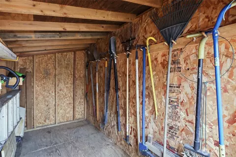 Exterior - 2907 18th St, Everett, WA 98201 photo 2 of 15