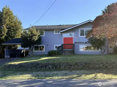 2832 205th St SW, Lynnwood, WA 98036