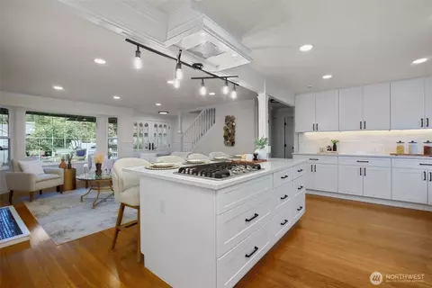 Kitchen - 606 164th Pl SE, Bothell, WA 98012 photo 4 of 5