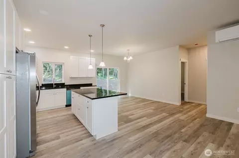 61 E Olyview Pl, Grapeview, WA 98546 photo 8