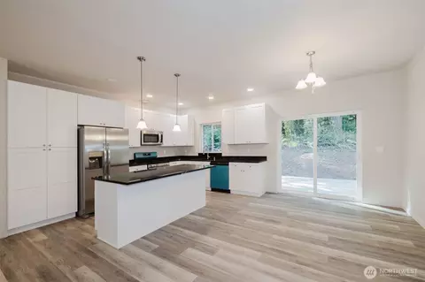 61 E Olyview Pl, Grapeview, WA 98546 photo 9