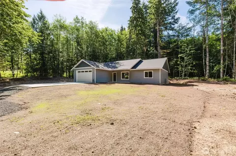 61 E Olyview Pl, Grapeview, WA 98546 photo 3