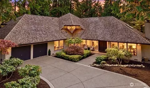 21845 NE 30th Pl, Sammamish, WA 98074