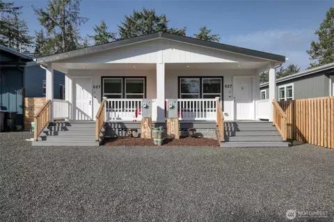 627 A Sunset Ave NE, Ocean Shores, WA 98569