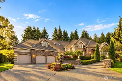 20450 NE 71st St, Redmond, WA 98053