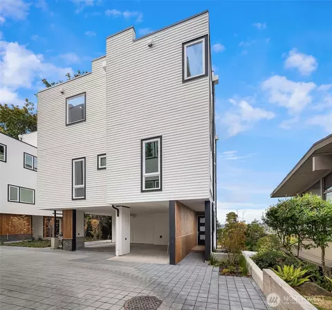 530 W Barrett St, Seattle, WA 98119