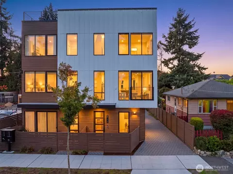 8541 14th Ave NW #B, Seattle, WA 98117