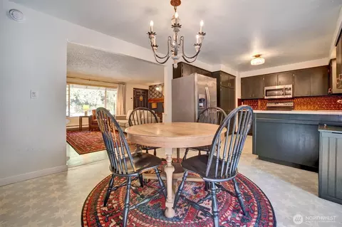 Dining - 730 110th Pl SE, Everett, WA 98208 photo 1 of 2