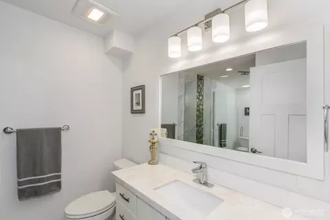 Bath - 14511 28th Dr SE, Mill Creek, WA 98012 photo 2 of 4