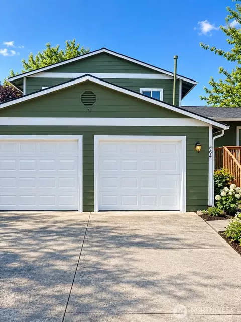 864 Natalie Pl, Enumclaw, WA 98022