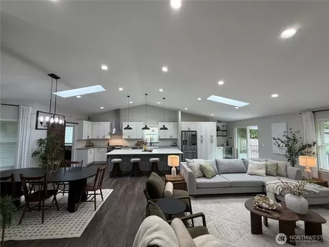 9138 50th Pl W, Mukilteo, WA 98275