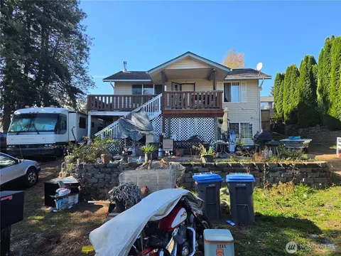 1285 Lansing Ave, Bremerton, WA 98312