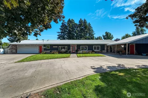 541 Arnold St, Waitsburg, WA 99361