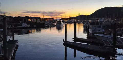 5401 Doon Way, Anacortes, WA 98221