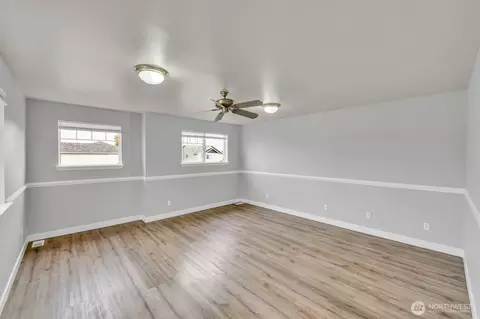 Living - 1116 Williams St NW, Orting, WA 98360 photo 5 of 7