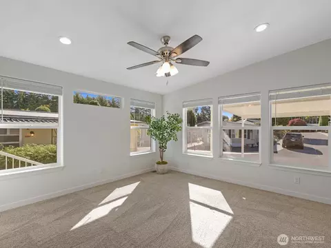 Living - 1725 242nd St SE #246, Bothell, WA 98021 photo 2 of 4