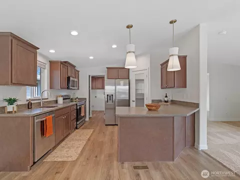 Kitchen - 1725 242nd St SE #246, Bothell, WA 98021 photo 2 of 6