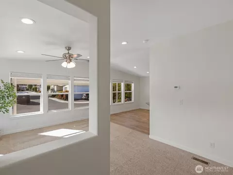 Living - 1725 242nd St SE #246, Bothell, WA 98021 photo 1 of 4