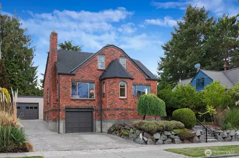 8046 11th Ave NW, Seattle, WA 98117