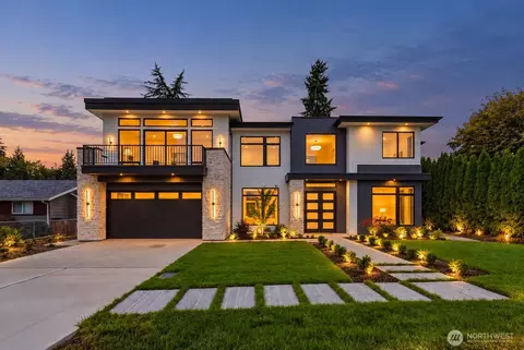 10237 134th Ave NE, Kirkland, WA 98033