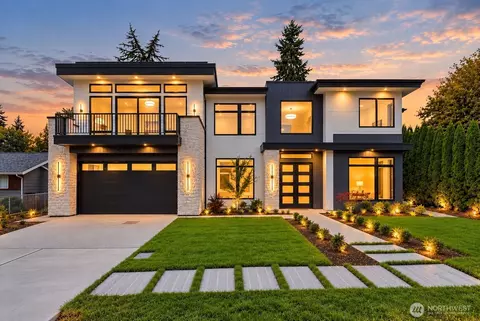 10237 134th Ave NE, Kirkland, WA 98033
