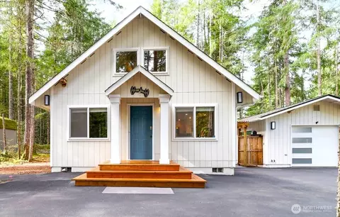 250 N Lakeview, Hoodsport, WA 98548