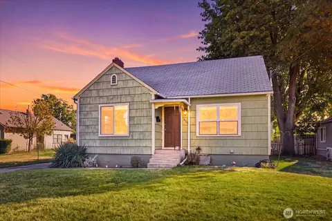 410 N College Ave, College Place, WA 99324