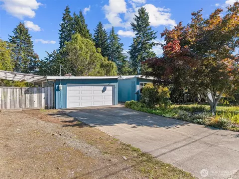 25708 135th Pl SE, Kent, WA 98042