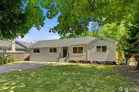 12042 14th Ave NE, Seattle, WA 98125