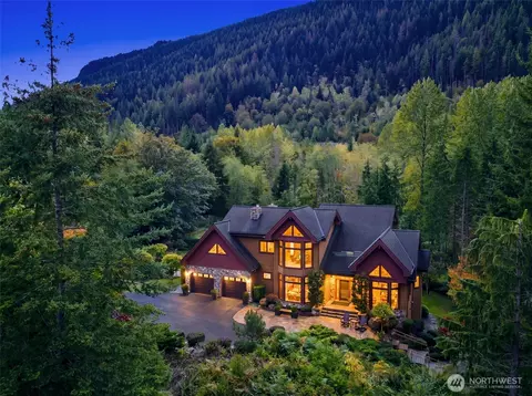 16307 Reserve Dr SE, North Bend, WA 98045