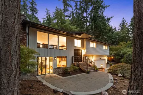 4130 156th Ln SE, Bellevue, WA 98006