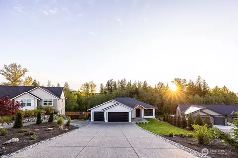 24026 Dolphin Ln, Mount Vernon, WA 98274