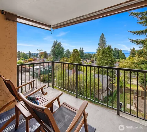 11239 Greenwood Ave N #304, Seattle, WA 98133