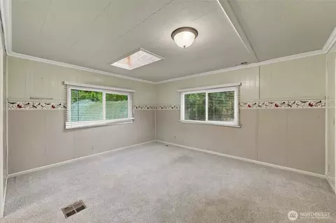 Bedroom - 4290 S Pass Rd, Everson, WA 98247 photo 3 of 4