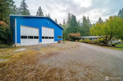 Exterior - 4290 S Pass Rd, Everson, WA 98247 photo 3 of 9