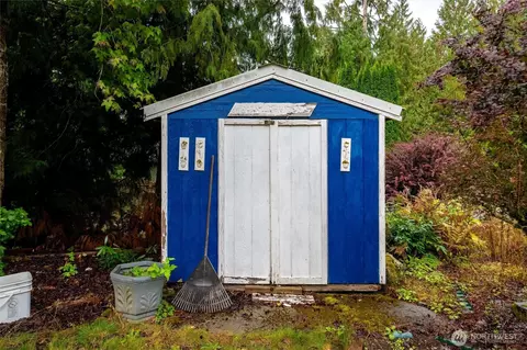 Exterior - 4290 S Pass Rd, Everson, WA 98247 photo 4 of 9
