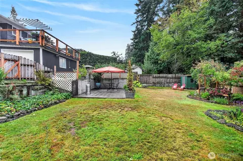 Exterior - 6520 Willow Rd, Everett, WA 98203 photo 5 of 11