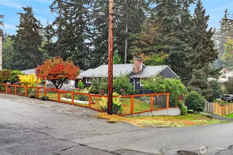 Exterior - 6520 Willow Rd, Everett, WA 98203 photo 9 of 11