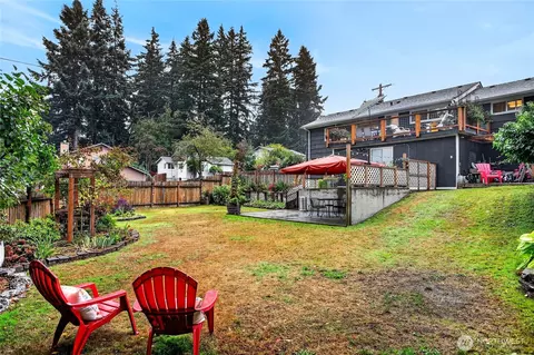 Exterior - 6520 Willow Rd, Everett, WA 98203 photo 6 of 11