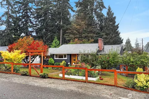 Exterior - 6520 Willow Rd, Everett, WA 98203 photo 10 of 11
