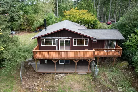 49816 146th Ave E, Eatonville, WA 98328