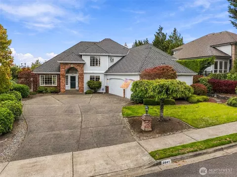 2641 Thornhill Rd, Puyallup, WA 98374
