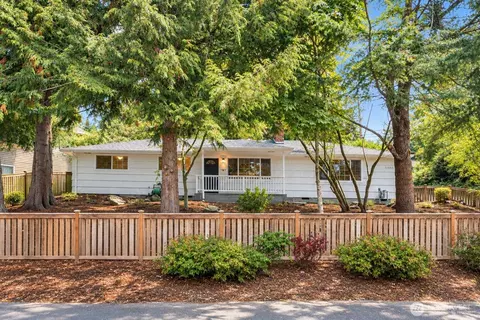 11357 25th Ave NE, Seattle, WA 98125