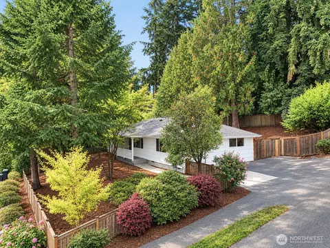 11357 25th Ave NE, Seattle, WA 98125