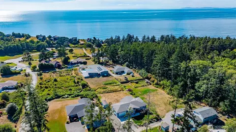 1325 Great Horned Owl Ln, Oak Harbor, WA 98277