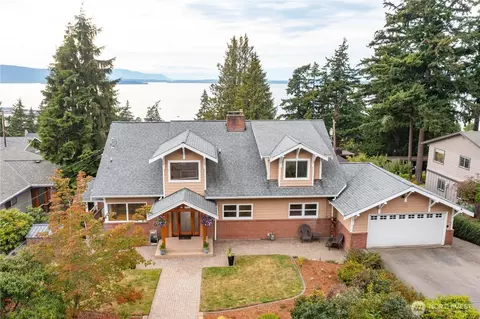 708 Highland Dr, Bellingham, WA 98225